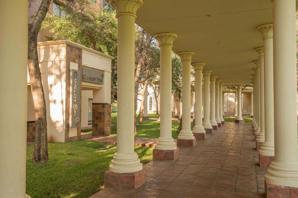 Peermont Walmont At The Grand Palm, Gaborone Hotel Exterior photo